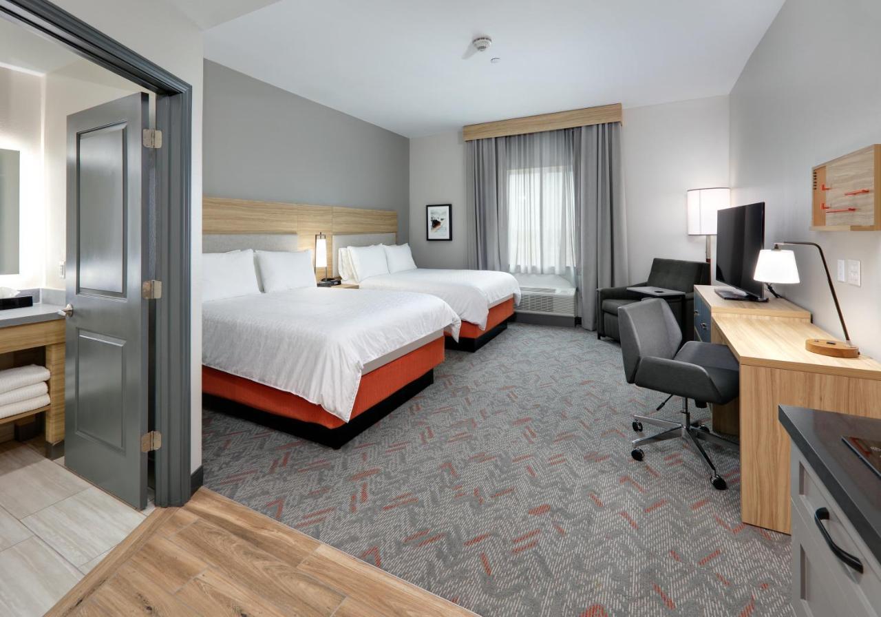 แคนเดิลวูด สวีท ดีเอฟดับเบิลยู เวสต์ เฮิสต์ Hotel เฮิร์ส ภายนอก รูปภาพ
